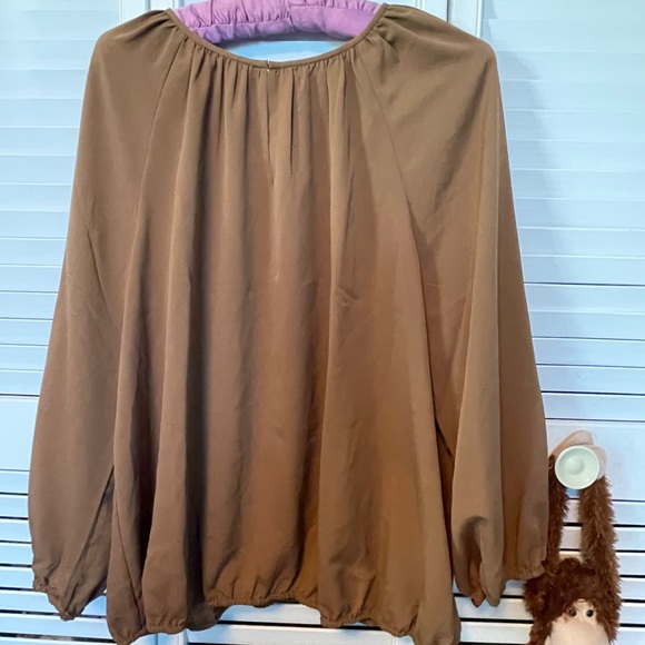 Chico’s $89 brown peasant top size 2P 12/14 - Picture 3 of 14